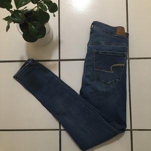 American Eagle High Rise Jeans Size 4